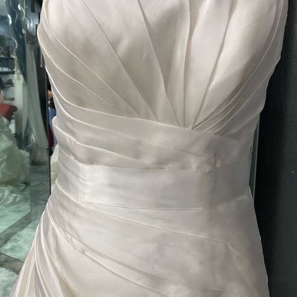 Jaqueline Exclusive #19879 Ivory Satin Wedding Gown - Picture 3 of 6